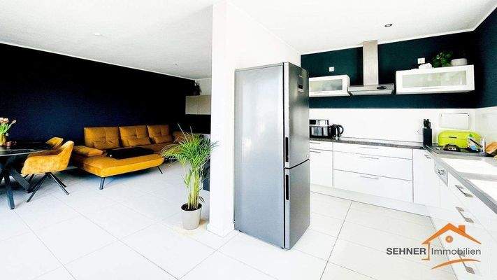 Wohnung im gleichen Haus, sehr ähnl. Ausstattung