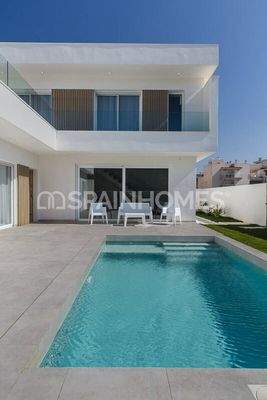 Villas with Pool in an Advantageous Location in San Javier