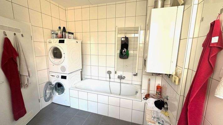 Badezimmer, Blick links.jpg