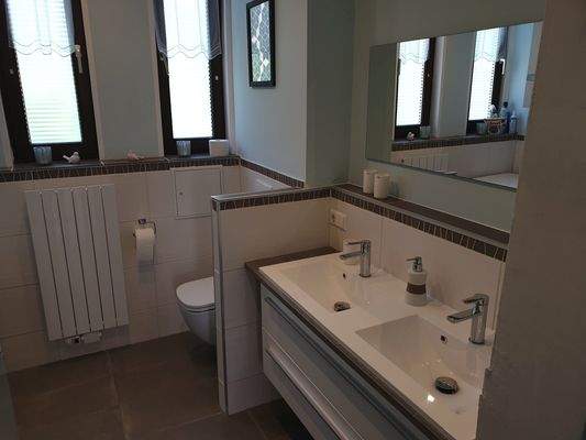 OG Tageslicht-Dusche, WC