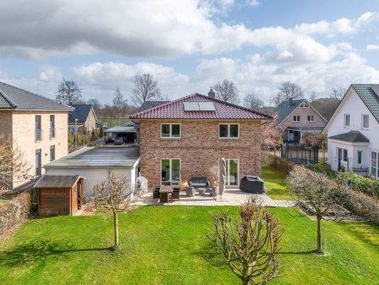 Rückansicht mit Garten