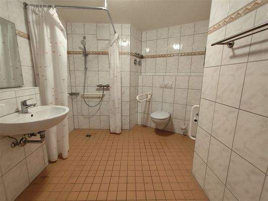 Badezimmer (beispielhaft)