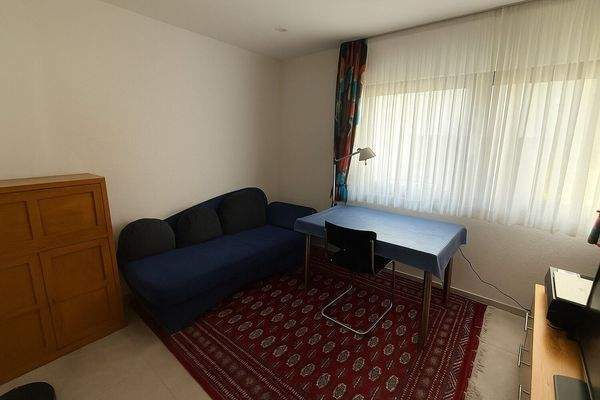 Gäste-/Arbeitszimmer