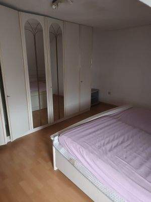 Schlafzimmer DG.Bild 2