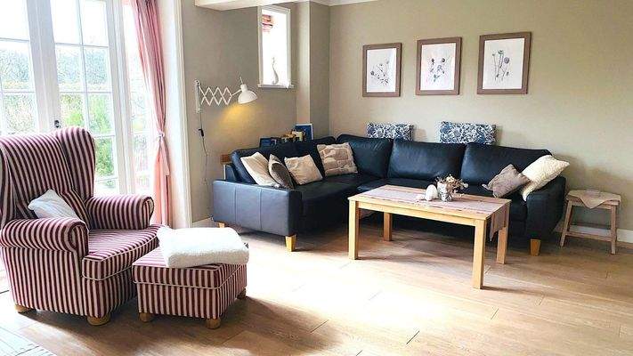 Eckcouch und Terrassenzugang