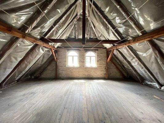 ausbaufähiger Dachboden