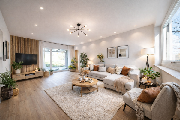 KI-generiertes Beispielbild Wohn- und Essbereich EG