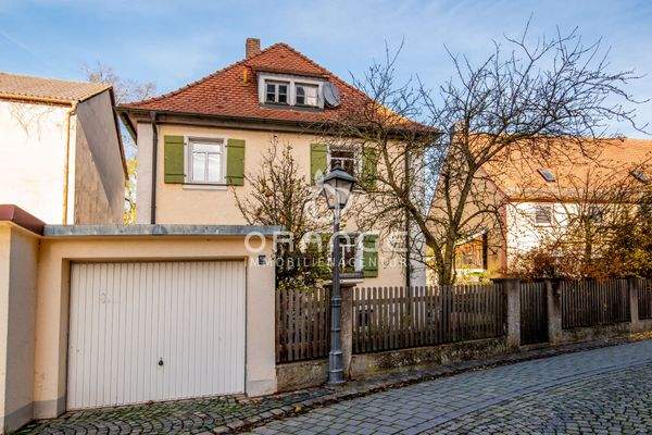 Aussenansicht/Garage