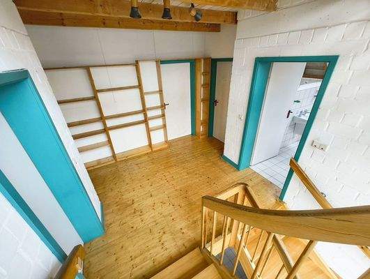 Treppe vom DG zum OG