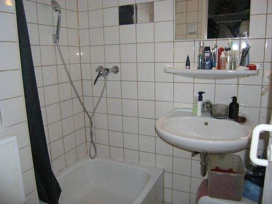 Duschbad mit Toilette