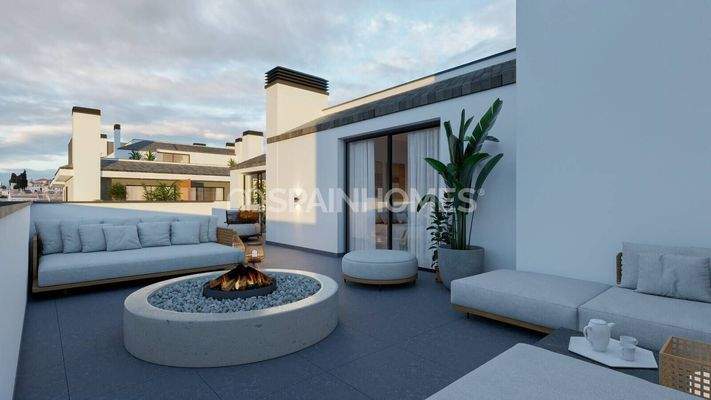 Flats in a Complex with Pool in Málaga Fuengirola