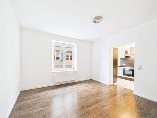 Wohnzimmer mit Blick zur Küche