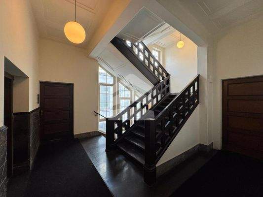 Treppenhaus B