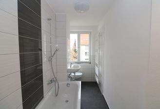 Beispiel Bad mit Wanne