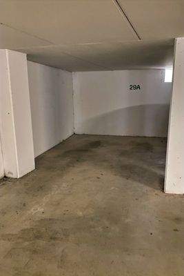 Tiefgaragenstellplatz