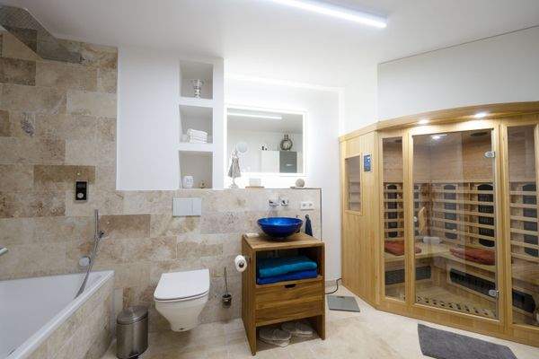 Badezimmer mit Sauna