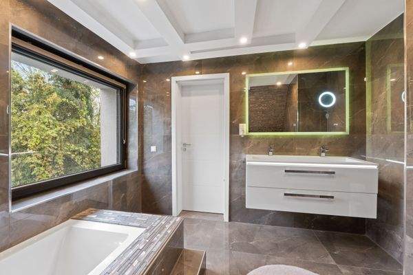 35. Ansicht Badezimmer DG