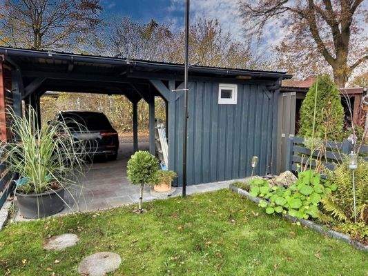 großer Carport mit Platz für 2 PKW nebst Abstellfläche