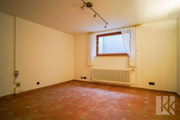 Im Vollkeller: Ein Gästezimmer mit...