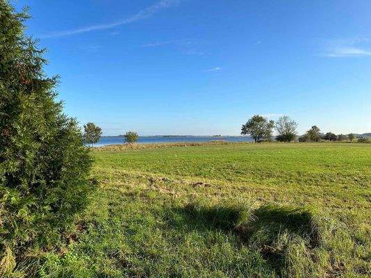 Blick vom Grundstück