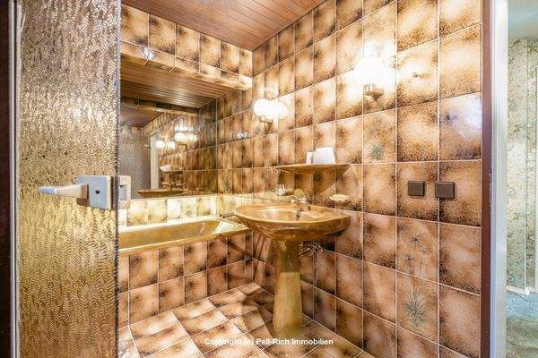 Badezimmer Hauptwohnung UG