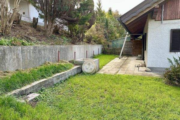 Garten mit 2. Terrasse