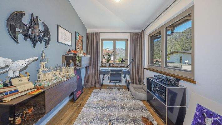 KITZIMMO-Exklusive Haushälfte in Ruhelage mit Bergblick kaufen - Immobilien Waidring.