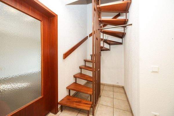 Treppe zum Spitzboden