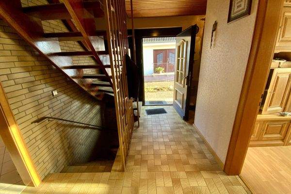 Flur mit Eingangsbereich