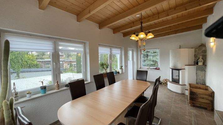 Esszimmer im Wintergarten