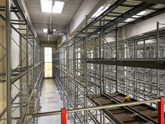 Blick von 1. OG Hochregalhalle