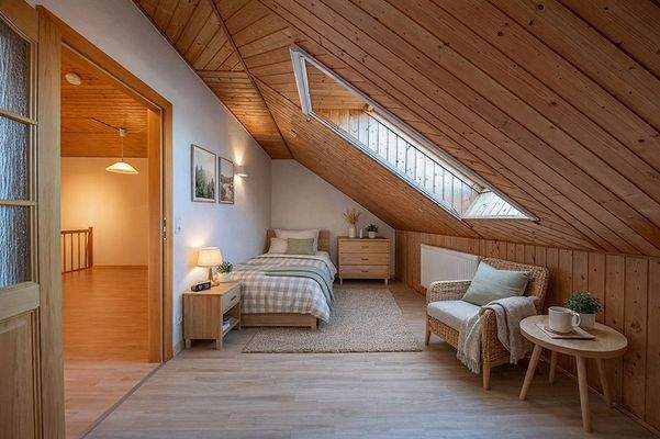 200-8903_Dachstudio-2_gestaged