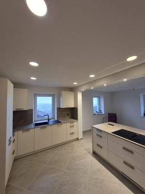 neue offene Küche und Esszimmer EG rechte Haushälfte