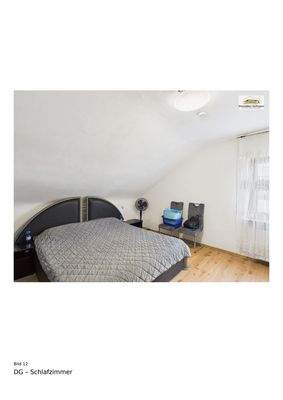 17_DG_-_Schlafzimmer