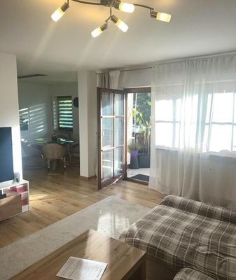 Wohnen und Balkon