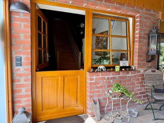 Eingang Whg. 2 und DG