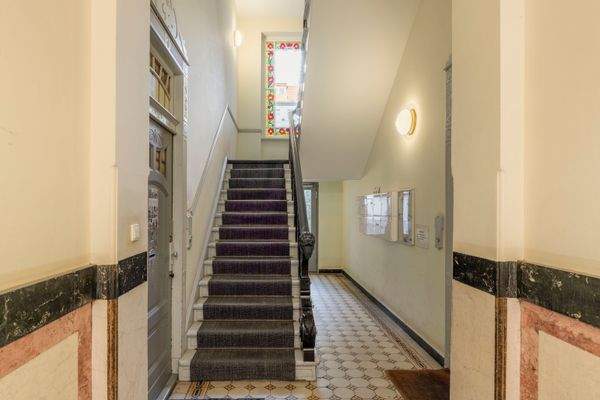 Vorderhaus Treppenhaus