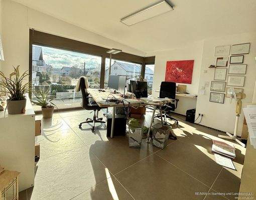 Büro über der Garage