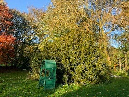 Garten hinter dem Wohnhaus