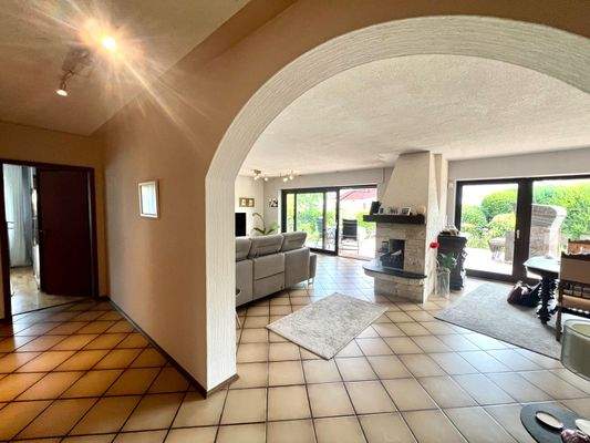 Blick in den Wohn-Essbereich