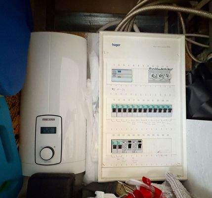 W 3.OG-li  Durchlauferhitzer Sicherungskasten.jpg