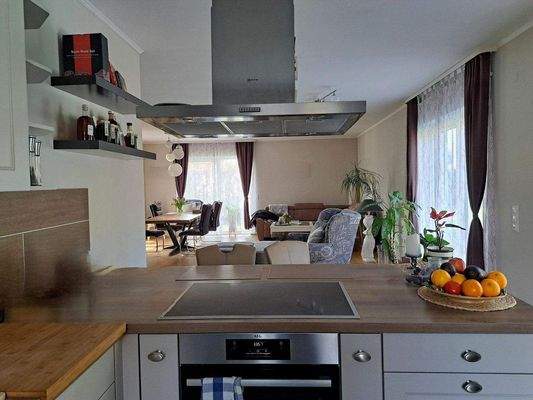 Blick in das Wohn- und Esszimmer