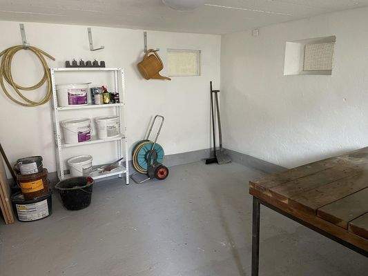 Keller 5 für Geräte