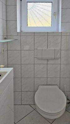 Gäste-WC mit Dusche