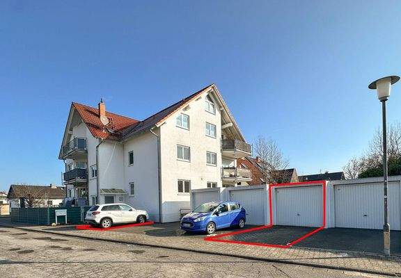 Garage und Stellplatz inklusive