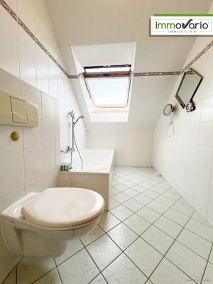 Bad mit Wanne