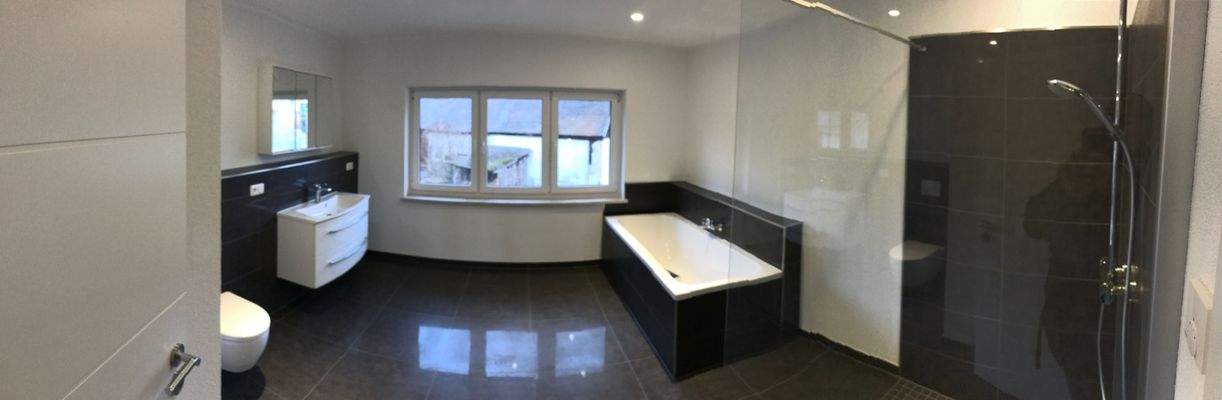 Badezimmer (2).JPG