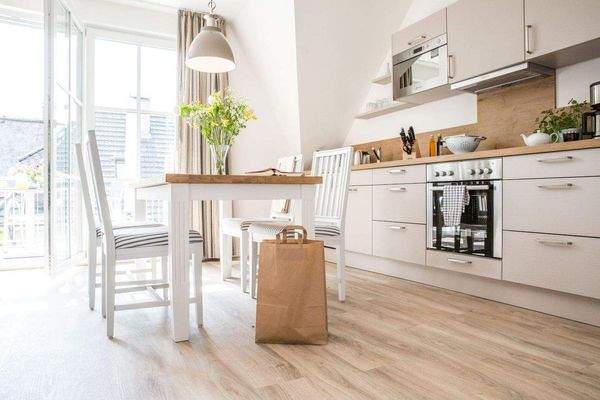 Voll ausgestattete Küche.jpg