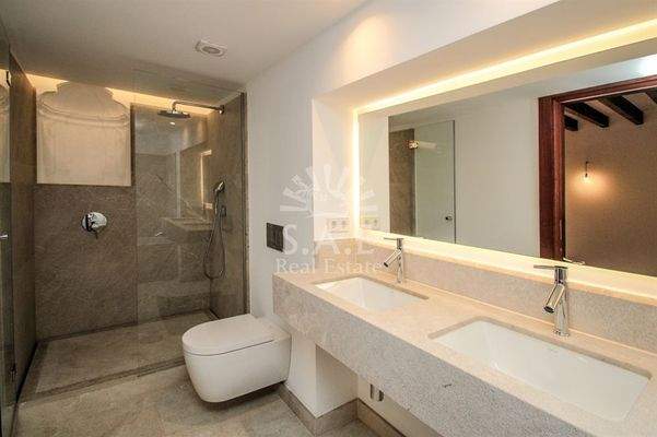 b5b9792d-b731-452a-ba7d-1c46f816ab68