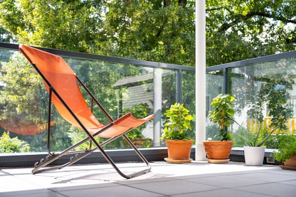 Sonne satt auf der Südwest-Loggia. Hier lässt es s